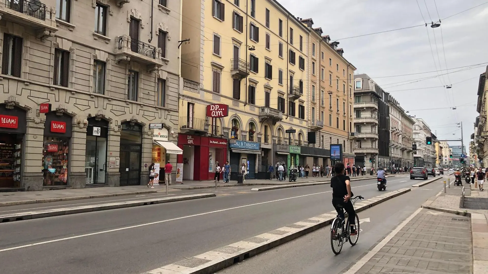 Mansarda Di Nolo-Mm Pasteur-Red Line Apartment Milan Italy